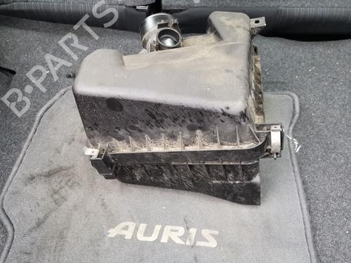 Luftfilter kasse TOYOTA AURIS (_E18_) 1.4 D-4D (NDE180_, NDE180R) (90 hp) 28985277