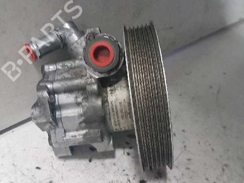 Pompe de direction assistée AUDI A4 B7 (8EC) 2.5 TDI (163 hp) 28989030