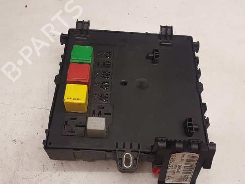 Fuse box OPEL VECTRA C (Z02) | BP28983876E1