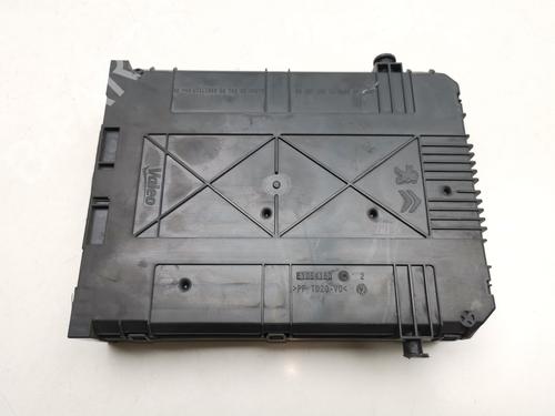 Fuse box PEUGEOT 208 I (CA_, CC_) | BP30301185E1