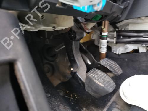 Used Clutch pedal PEUGEOT 208 I (CA_, CC_) 1.6 BlueHDi 100 (100 hp) 28985144