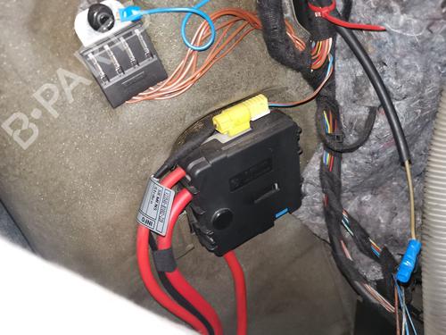 Used Electronic module BMW 3 Compact (E46) 320 td (150 hp) 28984648