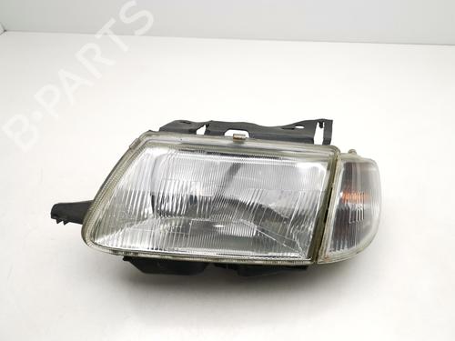 Koplamp links CITROËN SAXO (S0, S1) 1.5 D (57 hp) 30852162