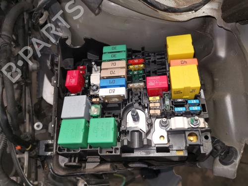 Used Fuse box CITROËN C4 CACTUS 1.6 BlueHDi 100 (99 hp) 28990209