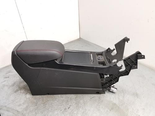Used Armrest / Center console FORD KUGA III (DFK) [2019-2025]  30568398