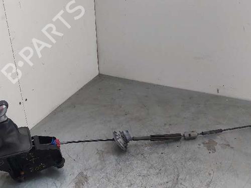 Used Gear lever CITROËN C3 III (SX) 1.2 THP 110 (SXHNPS, SXHNZT, SXHNZ6) (110 hp) 28998639
