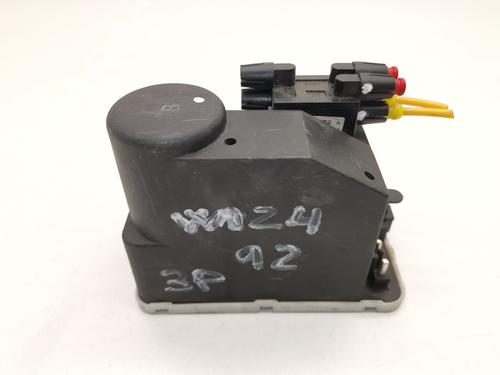 Used Comfort control module MERCEDES-BENZ 124 Saloon (W124) 200 D (124.120) (75 hp) 28985586