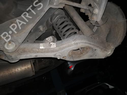 Used Left rear suspension arm KIA SPORTAGE III (SL) [2009-2017]  28990431