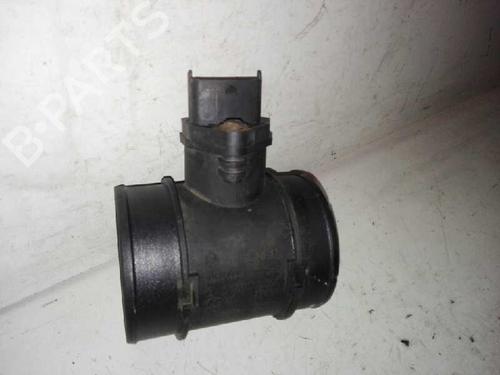 Used Mass air flow sensor HYUNDAI SANTA FÉ I (SM) 2.0 CRDi (113 hp) 28981787