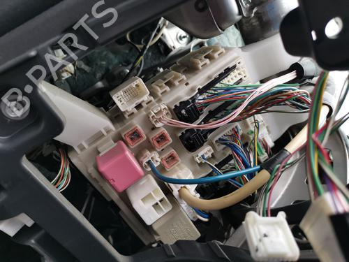 Used Fuse box TOYOTA AURIS (_E18_) 1.4 D-4D (NDE180_, NDE180R) (90 hp) 28990701