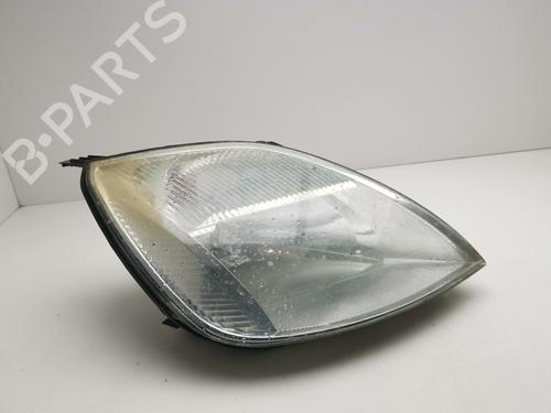 Used Right headlight FORD FIESTA V (JH_, JD_) 1.6 TDCi (90 hp) 28981215
