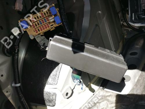 Used Fuse box Fuse box INFINITI Q50 50 D (170 hp) 40216619 40216619