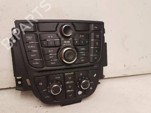 Used Climate control OPEL ASTRA J Sports Tourer (P10) 2.0 CDTI (35) (160 hp) 28987750