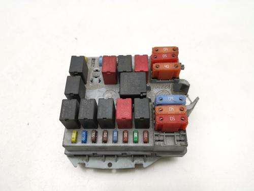Used Fuse box ALFA ROMEO GT (937_) 1.9 JTD (937CXN1B) (150 hp) 30389901