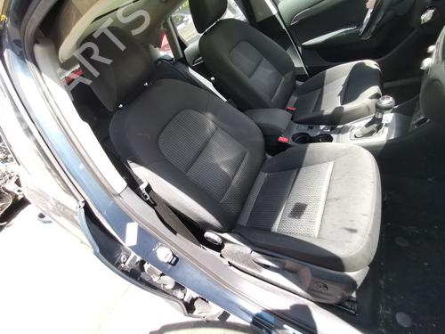 Sæde højre fortil Sæde højre fortil AUDI Q3 (8UB, 8UG) 2.0 TDI quattro (150 hp) 36476195 36476195