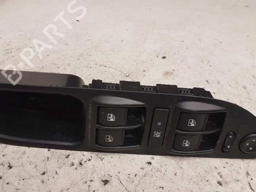 Used Left front window switch FIAT TIPO Estate (356_, 357_) 1.4 (356WXA1B) (95 hp) 28984849