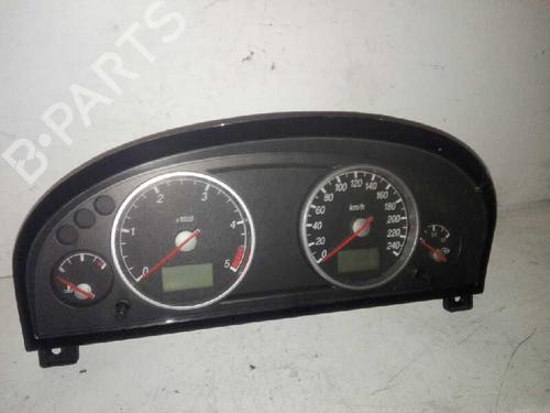 Used Instrument cluster FORD MONDEO III (B5Y) 2.0 16V DI / TDDi / TDCi (90 hp) 28986659