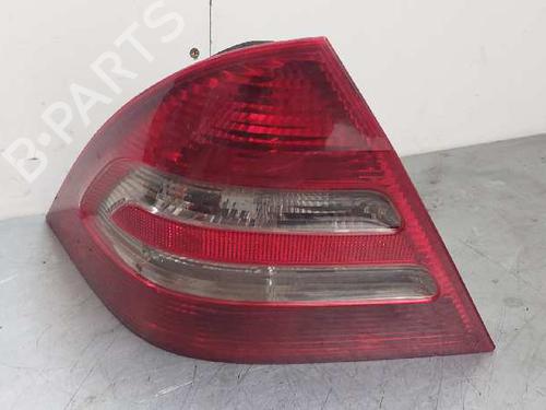 Venstre Baklys MERCEDES-BENZ C-CLASS (W203) [2000-2007]  28997799