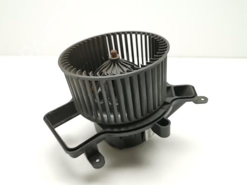 Used Heater blower motor PEUGEOT 3008 I MPV (0U_) [2009-2017]  28988473