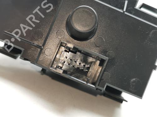 Headlight switch BMW 3 Touring (E91) 318 d | BP33658777I24 - Image 2