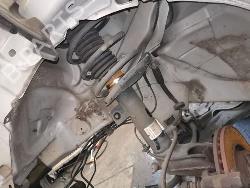 Venstre fortil støddæmper CITROËN C4 CACTUS 1.6 BlueHDi 100 (99 hp) 28987119