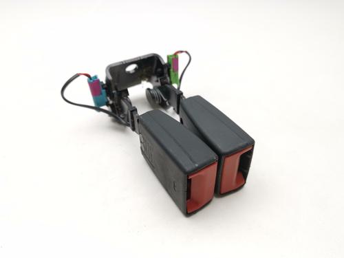 Engate do cinto VOLVO XC60 I SUV (156) D4 AWD (190 hp) 30729721