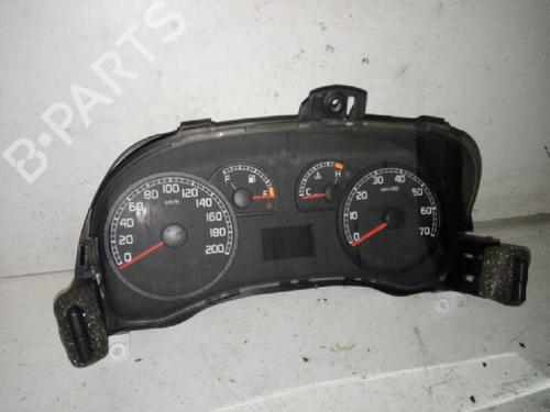 Used Instrument cluster FIAT PUNTO Hatchback Van (188_) 1.2 60 (60 hp) 28982653