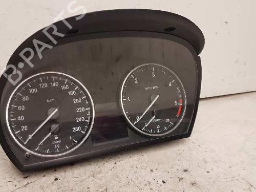 Used Instrument cluster BMW 3 (E90) 320 d (177 hp) 28990098