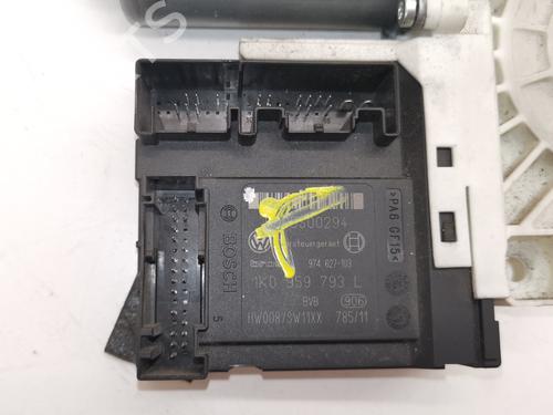 Left front window motor SEAT LEON (1P1) | BP28982069E21