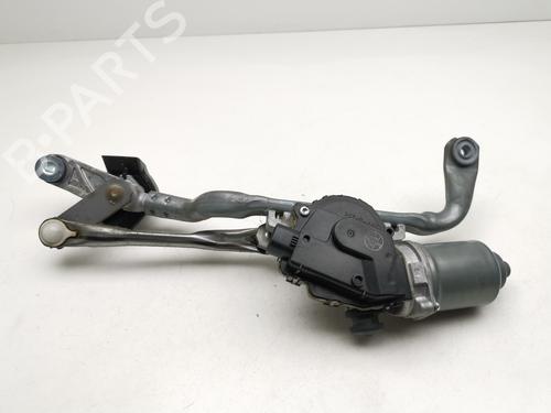 Used Front wiper motor TOYOTA YARIS (_P13_) 1.5 Hybrid (NHP130_, NHP130) (101 hp) 29813860