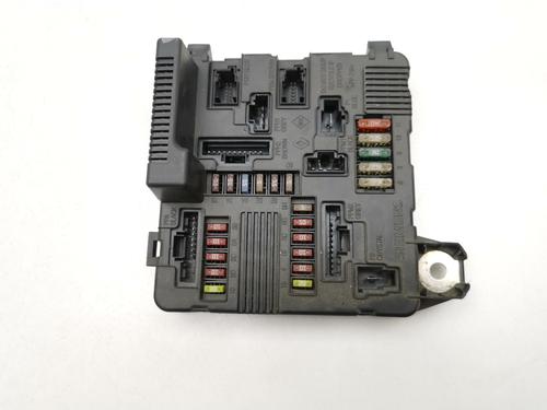 fuse-box-renault-megane-ii-saloon-lm01_-2003-39440421 main image