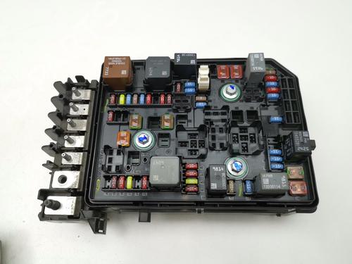 Used Fuse box Fuse box 39442236 39442236