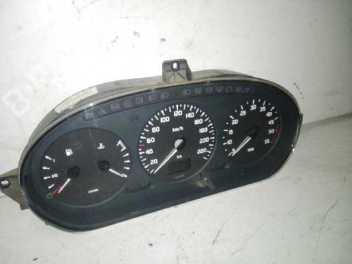 Used Instrument cluster RENAULT MEGANE I Classic (LA0/1_) 1.9 dTi (LA08, LA0N, LA0K) (98 hp) 28981675