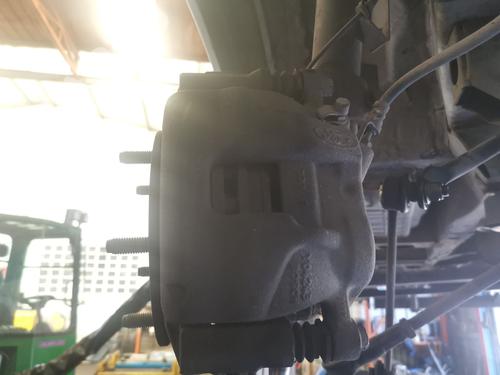 Used Right front brake caliper Right front brake caliper FORD TRANSIT Bus (FD_ _, FB_ _, FS_ _, FZ_ _, FC_ _) 2.2 TDCi (85 hp) 40216367 40216367