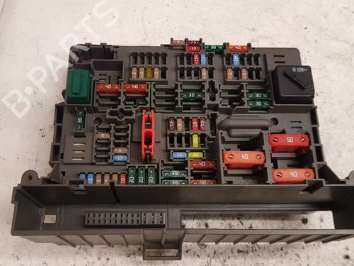 Used Fuse box BMW 3 (E90) 320 d (177 hp) 28990068