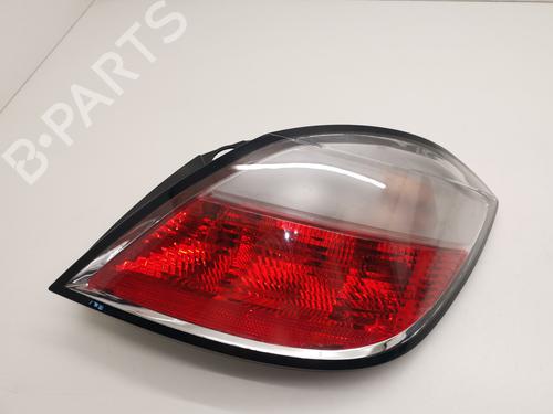 Used Right taillight OPEL ASTRA H (A04) [2004-2014]  28997824
