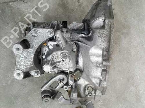 Getriebe für OPEL CORSA D (S07) [2006-2015]  28996079
