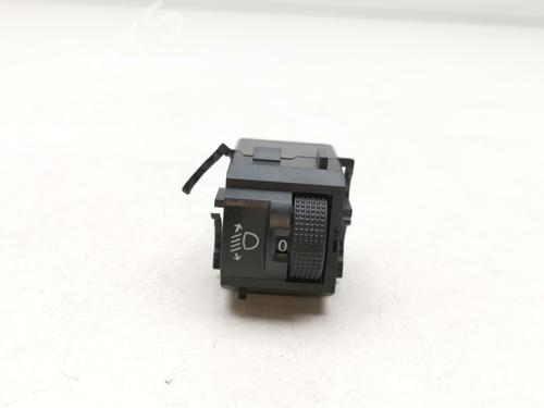 Used Headlight switch Headlight switch 39443888 39443888