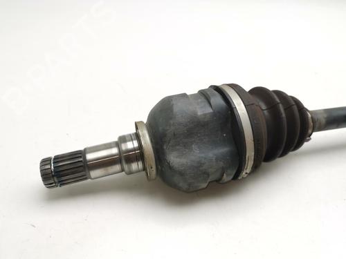 Left front driveshaft TOYOTA YARIS (_P13_) 1.5 Hybrid (NHP130_, NHP130) | BP29813858M38