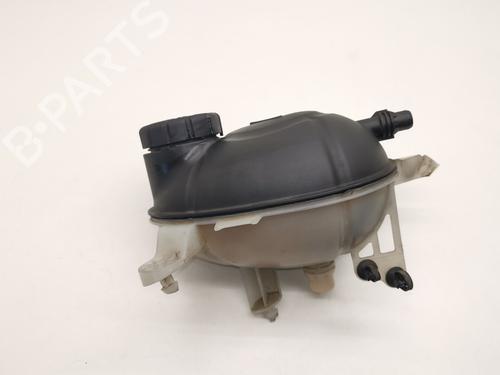 Used Expansion tank MERCEDES-BENZ C-CLASS T-Model (S205) [2014-2023]  28984284