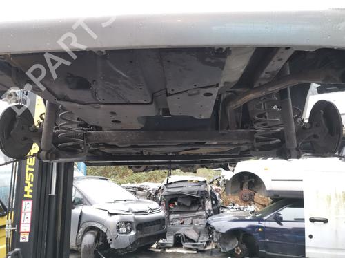 Used Rear axle TOYOTA AURIS (_E18_) 1.4 D-4D (NDE180_, NDE180R) (90 hp) 28995549