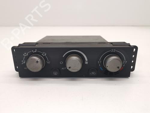 AC Styreenhet / Manøvreringsenhet MITSUBISHI PAJERO III (V7_W, V6_W) 3.2 Di-D (V68W) (160 hp) 28991047