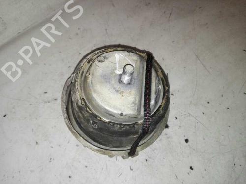 Used Engine mount MERCEDES-BENZ VITO / MIXTO Van (W639) 111 CDI (639.601, 639.603, 639.605) (109 hp) 28982459