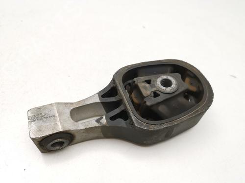 Used Engine mount Engine mount PEUGEOT 2008 II (UD_, US_, UY_, UJ_, UR_, UC_) 1.2 PureTech 130 (USHNS, URHNS) (130 hp) 40179974 40179974