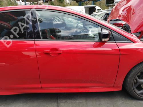 right-front-door-ford-focus-iii-turnier-2010-2011-2012-2013-2014-2015-2016-2017-2018-2019-2020-33464486 main image