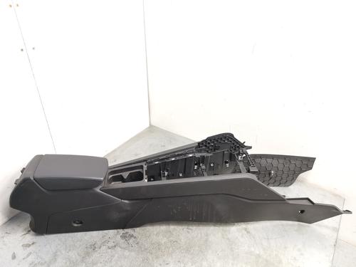 Used Armrest / Center console SEAT LEON (KL1, KLG) [2019-2026]  32865924