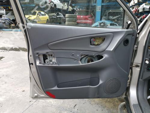 Used Front left panel HYUNDAI TUCSON (JM) 2.0 CRDi (113 hp) 28983520