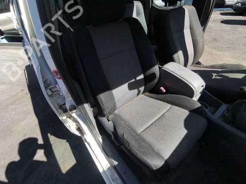 Used Right front seat Right front seat FORD RANGER (ET) 2.5 TDCi 4x4 (143 hp) 40217812 40217812