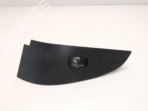 Used Right front window switch MERCEDES-BENZ C-CLASS (W203) C 220 CDI (203.008) (150 hp) 28977622
