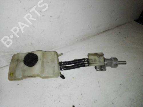 Used Brake master cylinder MERCEDES-BENZ VITO / MIXTO Van (W639) 111 CDI (639.601, 639.603, 639.605) (109 hp) 28987889